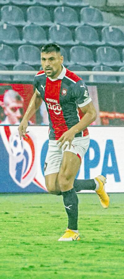 Juan Gabriel Partiño Martínez, 31 años, 51 juegos, dos goles y un título (Apertura 2020) con Cerro Porteño