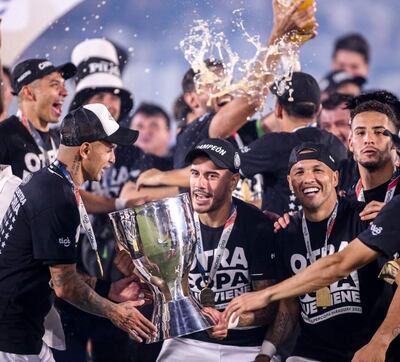 12 de diciembre de 2021. Derlis Gonzalez, Jorge “Pollo” Recalde y Richard Ortiz, en primera fila.