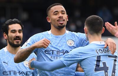 Gabriel Jesús (c) hizo el solitario gol del encuentro.