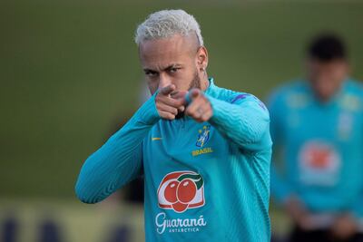 Neymar, la estrella de la Canarinha, apunta todas sus baterías a Chile por los cuartos de final (EFE).