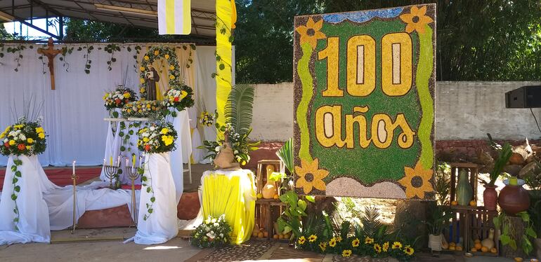 Celebraron centenario del templo de San Antonio en Luque y fundación de club deportivo