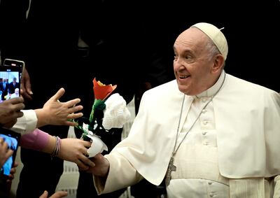 El papa Francisco dirigió un mensaje especial a los estudiantes sobre la promoción de la paz. (AFP)