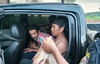 Presuntos abigeos detenidos en Piray, departamento de Amambay.