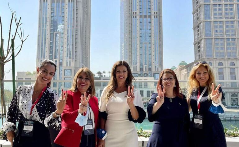 Profesionales del Paraguay se unen a los especialistas de renombre mundial para aprender y aportar sus experiencias en la Semana de la Vena. (Foto en Dubái, donde se lanzó la campaña)