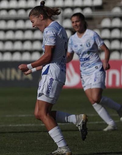 Julieta Lema anotó los goles de Sol de América.