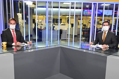 Javier Panza (a la derecha) y Enrique Vargas Peña durante una transmisión de ABC Noticias Central de ABC TV.