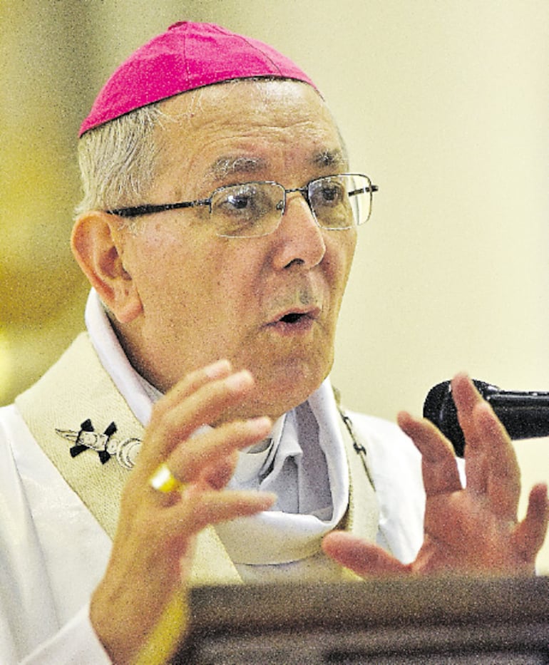 Monseñor Edmundo Valenzuela, arzobispo metropolitano, de la Arquidiócesis de la Santísima Asunción.
