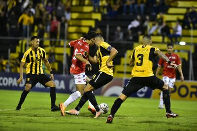 Guaraní y Nacional empataron en Dos Bocas