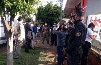 Miembros del Tribunal y las partes, presenciaron la reconstrucción del crimen.