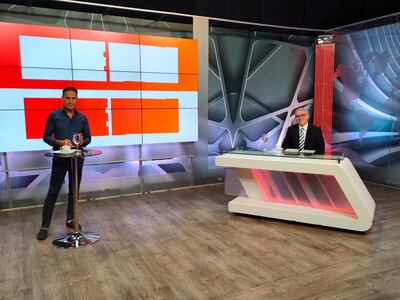 José Casañas Levi en estudios de ABC, durante el programa "En Detalles" de Enrique Vargas Peña.