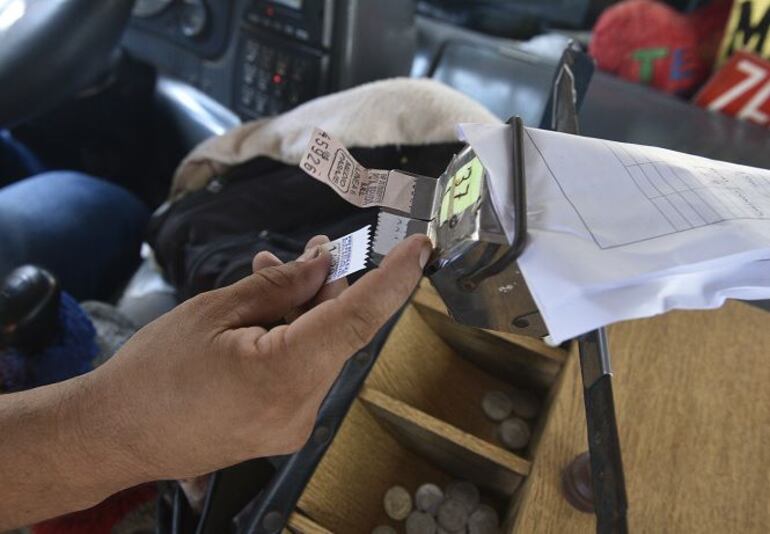 Los empresarios del transporte público reciben subsidio estatal por cada boleto vendido, como una compensación del precio del pasaje.