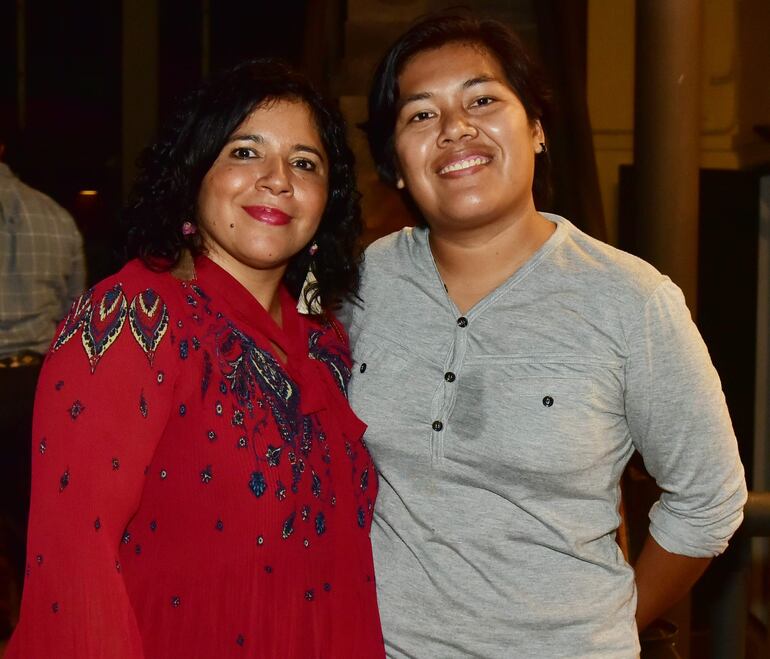 Georgina Hernández y Ana Romero.
