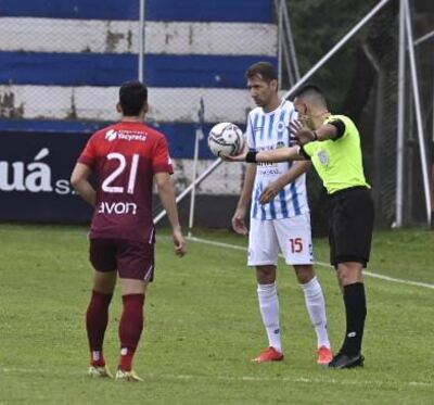 12 de Octubre y Nacional se enfrentan en el Luis Salinas de Itauguá.