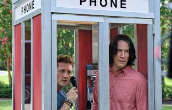 Keanu Reeves y Alex Winter en "Bill & Ted Face the Music".