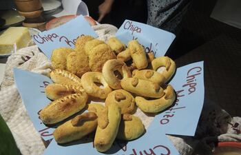 Las afamadas chipas de Coronel Bogado, un alimento tradicional de la culinaria de nuestro país, que serán las protagonistas en las reuniones familiares y comidas compartidas durante las celebraciones de Semana Santa.
