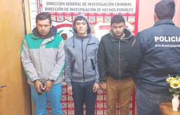 Tres personas detenidas sospechadas de tener vinculación en el asesinato de un joven