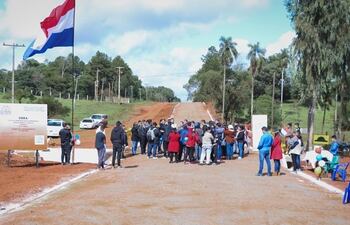 La obra fue inaugurada este jueves por vecinos y autoridades locales.