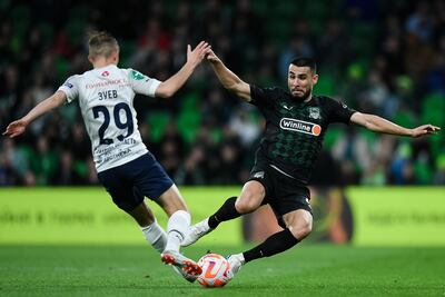 Junior Alonso (d), en acción con la camiseta del Krasnodar en el fútbol de Rusia.