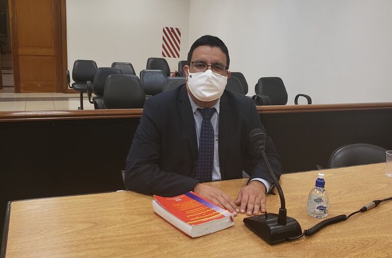 Agente Fiscal de Capitán Bado, Hernán Mendoza, quien ejerció la acusación en representación del Ministerio Público.