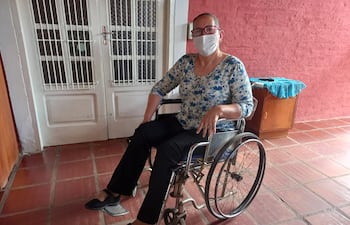 Norma Estela Portillo, docente, paralitica no percibe pago de su salario de jubilada desde octubre del 2020.