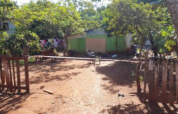 La vivienda donde se produjo el feminicidio en el barrio Caacupemi de Hernandarias.