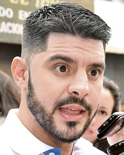 Óscar “Nenecho” Rodríguez (ANR, cartista) habría comprado  más caro varios productos  de los kits distribuidos.