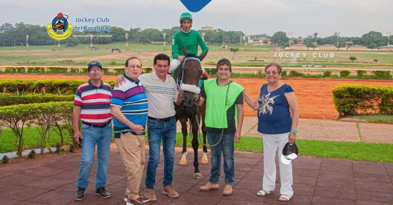 Oro Negro de la caballeriza El Legado se reencontró con los laureles.