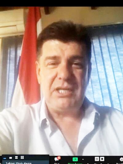 Efraín Alegre, titular del PLRA, ayer presidió la sesión del Directorio Partidario. Hoy acude a su audiencia judicial.