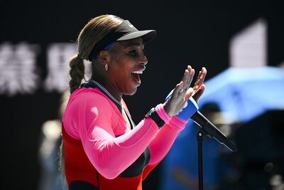 Serena ganó su juego 7-6 (7/5), 6-2.