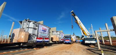 La exportación real de energía eléctrica de la Administración de Nacional de Electricidad (ANDE) hasta hoy se limita a una pequeña porción de la producción de la hidroeléctrica nacional Acaray debido a una controvertida interpretación de los Tratados de Itaipú y Yacyretá.