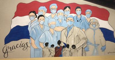 El mural de agradecimiento a todo el personal sanitario que está en la primera línea de la lucha para frenar al nuevo coronavirus.
