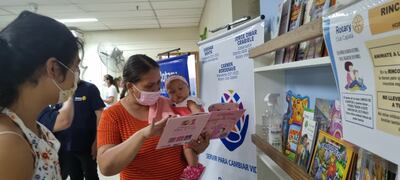 Sala de espera de pediatría del Hospital Distrital de Capiatá cuenta con un espacio de lectura