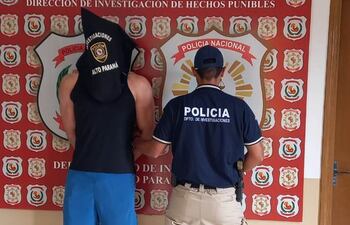 Fernando Adolfo Velázquez Flores fue trasladado a la base de Investigaciones de Alto Paraná.