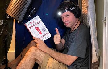 El escritor Max Brooks.