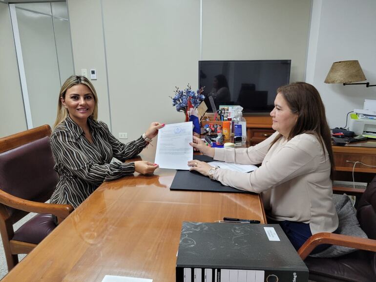 Dra. Diana Verónica Argüello Cañiza.