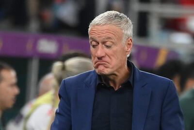Didier Deschamps reacciona después de la derrota sufrida ayer por Francia ante Túnez