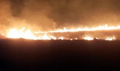 Las llamas arrasaron con unas 300 hectáreas de pastizales en Villeta, antes de ser extinguidas.