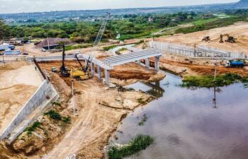 Las obras de la Costanera Sur. El diseño de la vía es de 7,6 kilómetros y unirá Asunción con Lambaré.