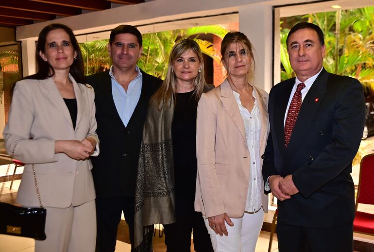 Cecilia Falduto, José Martínez, Lucile de Wood, Denis y Juan Martínez.
