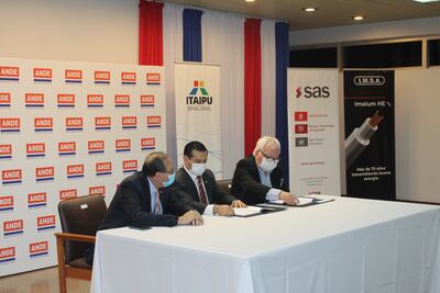 Firma de contrato entre ANDE, Itaipú y empresa adjudicada, SAS Paraguay S.A.