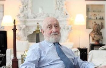 El célebre arquitecto italiano Vittorio Gregotti.