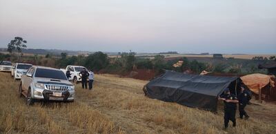 La intervención del juez de Yuty, con la firma de un muerto, resultó en la invasión de tierras de familia alemana.