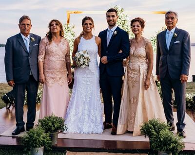 Fueron padrinos del matrimonio Hernán Ferrer-Cajigal Pla y Josefina Scavone Durand; Leila Teresita Dami Llano e Isidoro Giménez Da Silva.