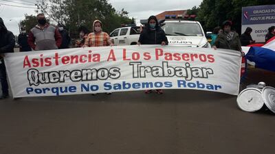 Los paseros se manifiestan para pedir ayuda estatal.