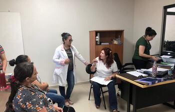 La fiscalía intervino el Hospital Distrital de Hernandarias tras el alumbramiento de un bebé en el piso.