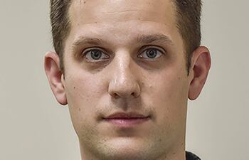 El diario The Wall Street Journal negó este jueves las acusaciones del gobierno ruso contra su corresponsal Evan Gershkovich, detenido en la ciudad de Ekaterimburgo bajo sospecha de espionaje, y exigió su liberación inmediata.