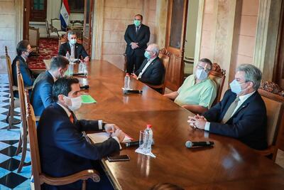 Reunión del Presidente con representantes del gremio de la producción e industrial.