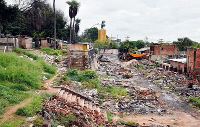 Las familias que ocupaban la Antigua Avenida Costanera serán reubicadas próximamente, indican.