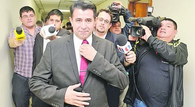 El ex comandante de la Policía Nacional Francisco Alvarenga está acusado de supuesto enriquecimiento ilícito junto a su esposa Mirta Rotela.