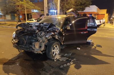 En estas condiciones quedó la camioneta que manejaba el conductor en estado de ebriedad esta madrugada.